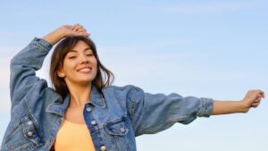 Hispanic Woman Happy 373871208 1024x576